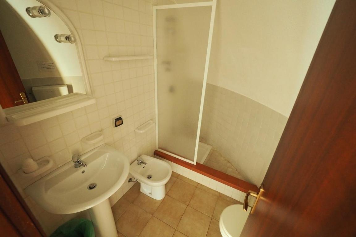 Camping & Village Rais Gerbi Pollina Buitenkant foto