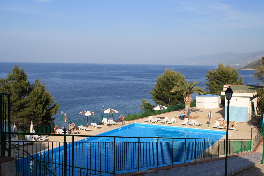 Camping & Village Rais Gerbi Pollina Buitenkant foto